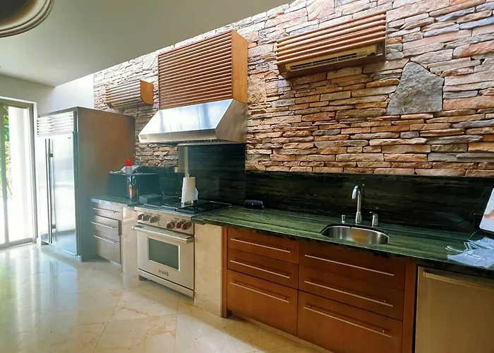 Villa Pedregal With 75-ft Pool And Panoramic Views
