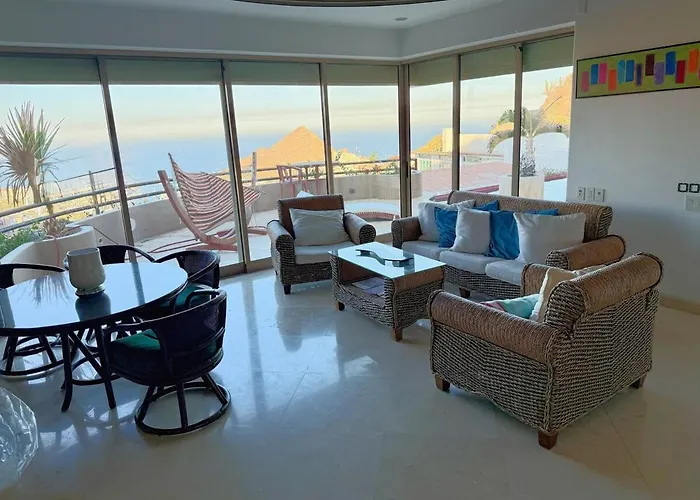 Pedregal With 75-ft Pool And Panoramic Views Villa