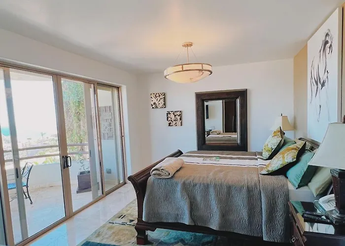Villa Pedregal With 75-ft Pool And Panoramic Views *