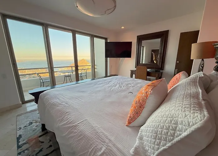 Villa Pedregal With 75-ft Pool And Panoramic Views *