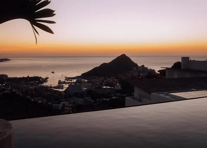 Villa Pedregal With 75-ft Pool And Panoramic Views *